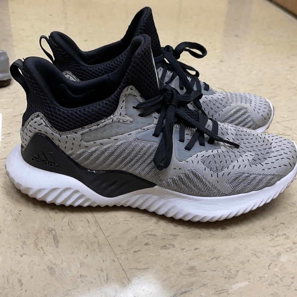Adidas Alphabounce
